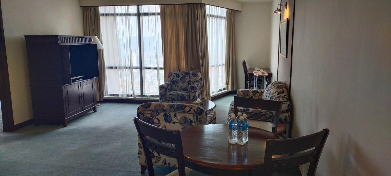 Bbs Suites At Times Square Kl Kuala Lumpur Bagian luar foto